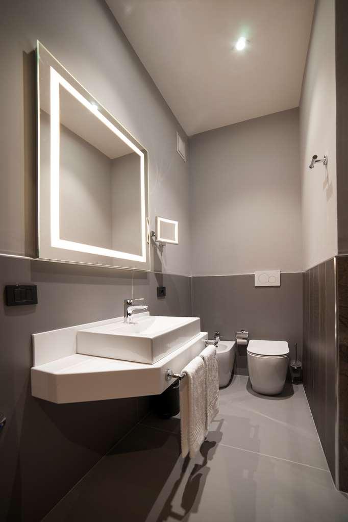 Radisson Hotel Nola Naples Phòng bức ảnh